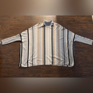 🔴 Beautiful pre loved striped sweater SZ L